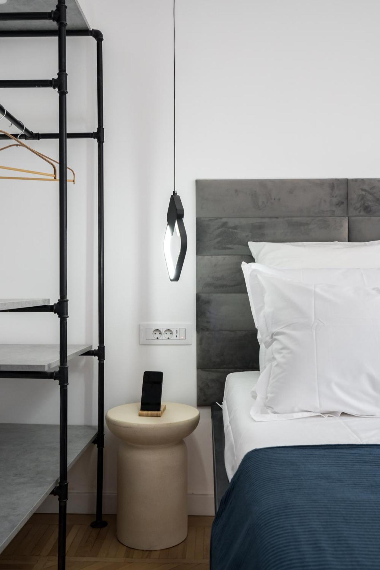 Central Aesthetic Apartment Бухарест Экстерьер фото