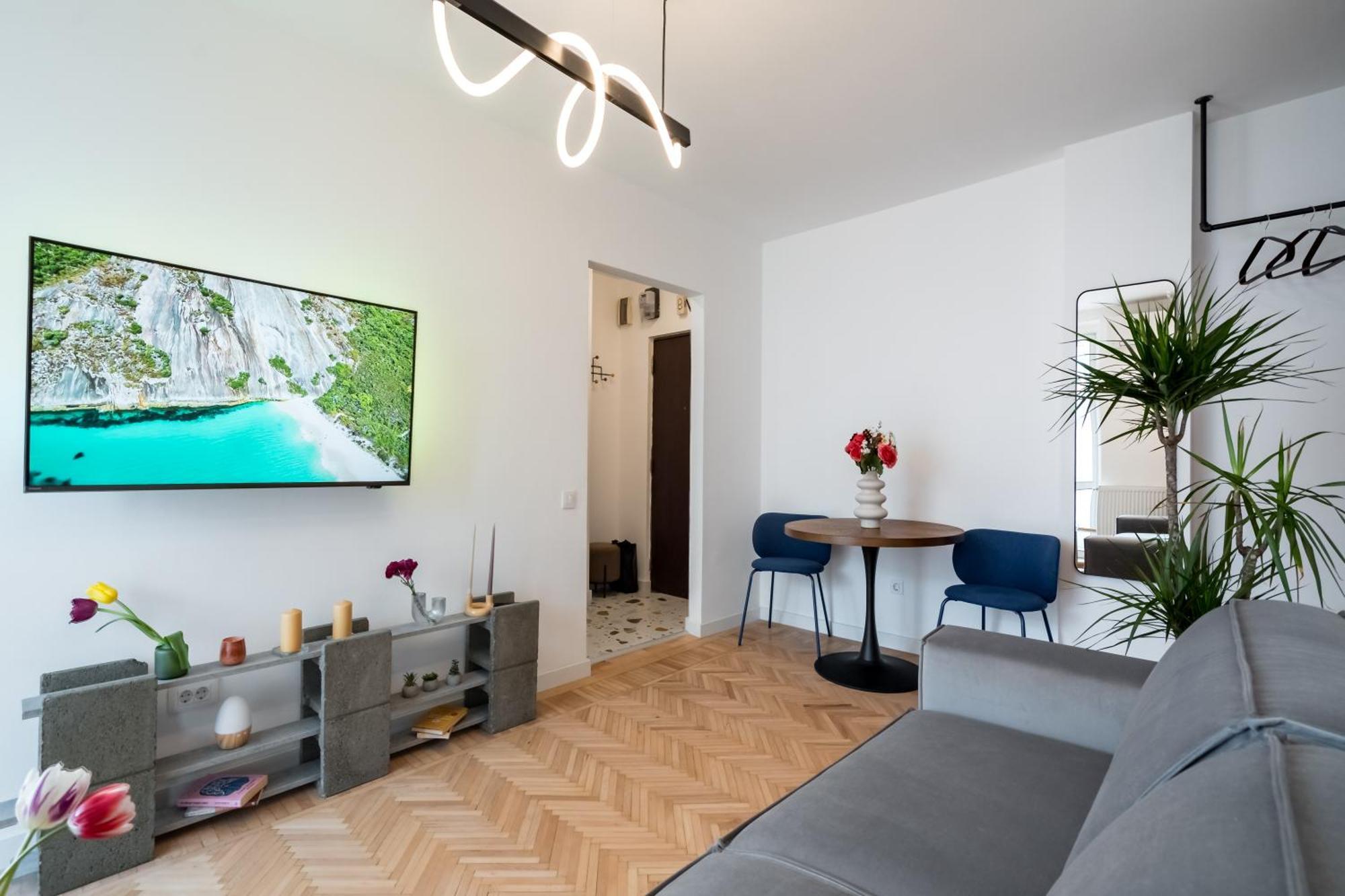 Central Aesthetic Apartment Бухарест Экстерьер фото